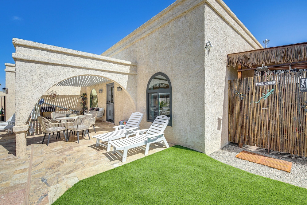 NEW Listing! Gorgeous Poolside Views: Havasu Haven