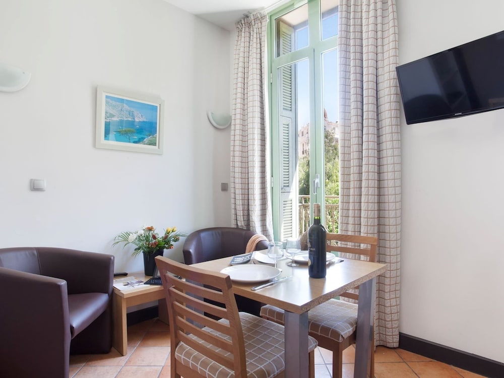 Apartment in Nice Near the Promenade des Anglais