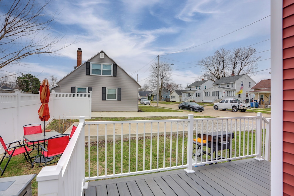 1 Block to Beach: Home w/ Hot Tub in Port Clinton!