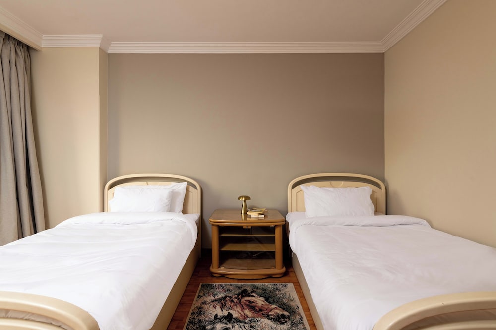 Lascaic 3bdrm at Ard El-Golf
