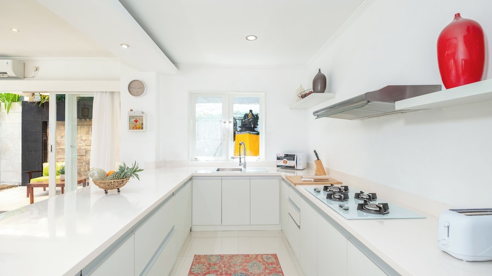 Villa Alun by Villa Finder