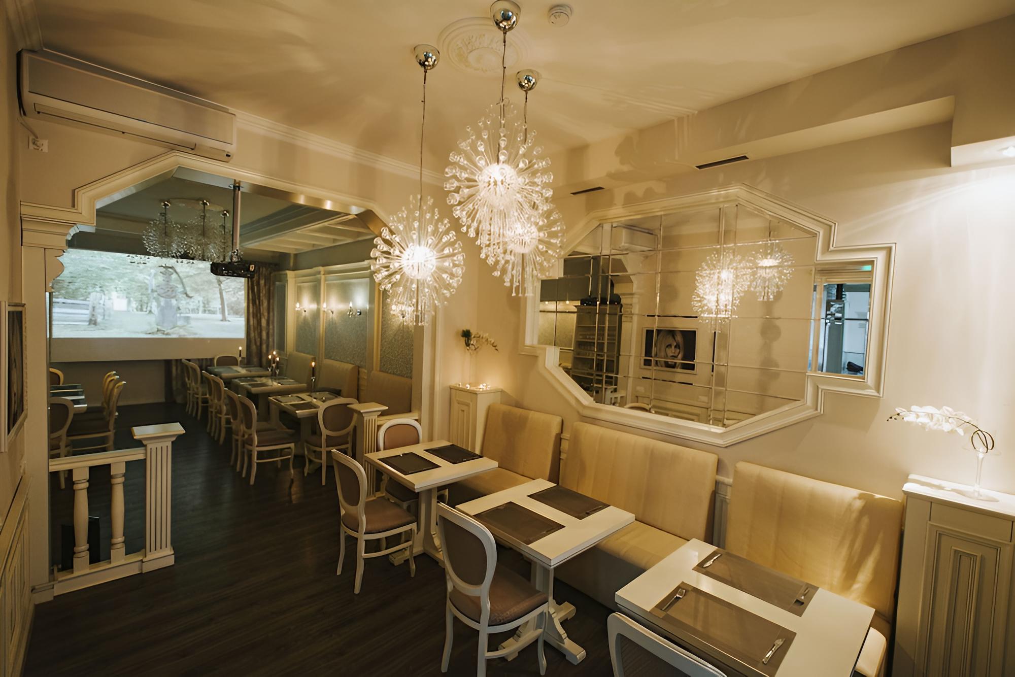 Cherie Hotel Boutique & Restaurant