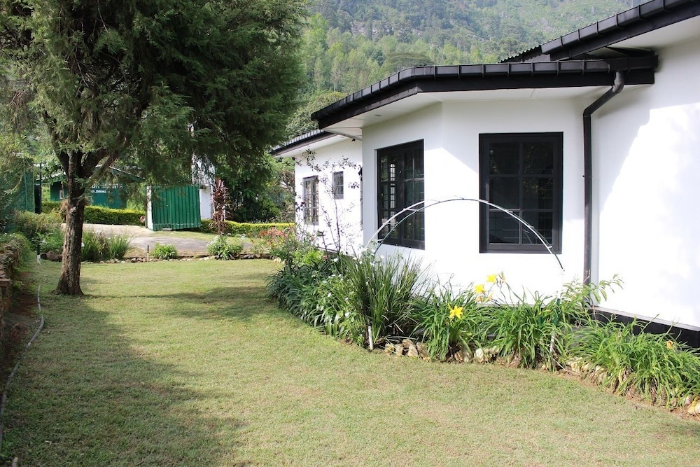 Royal Eco Resort