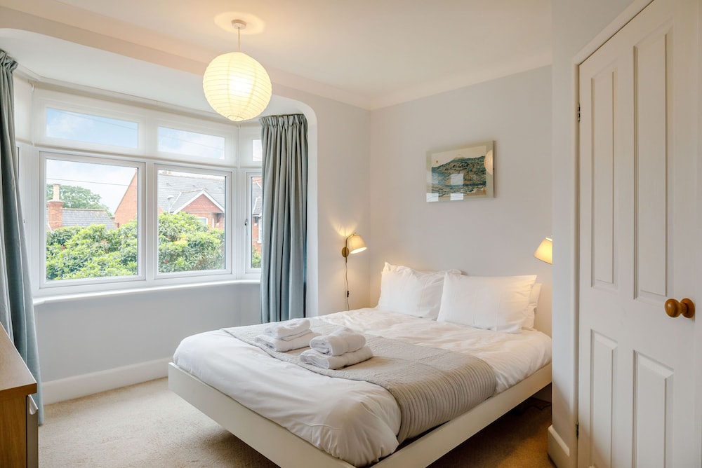 11 Beech Road