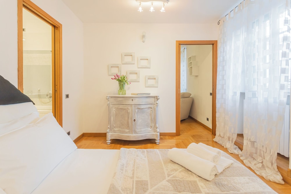 Volta Apartment by Rent all Como