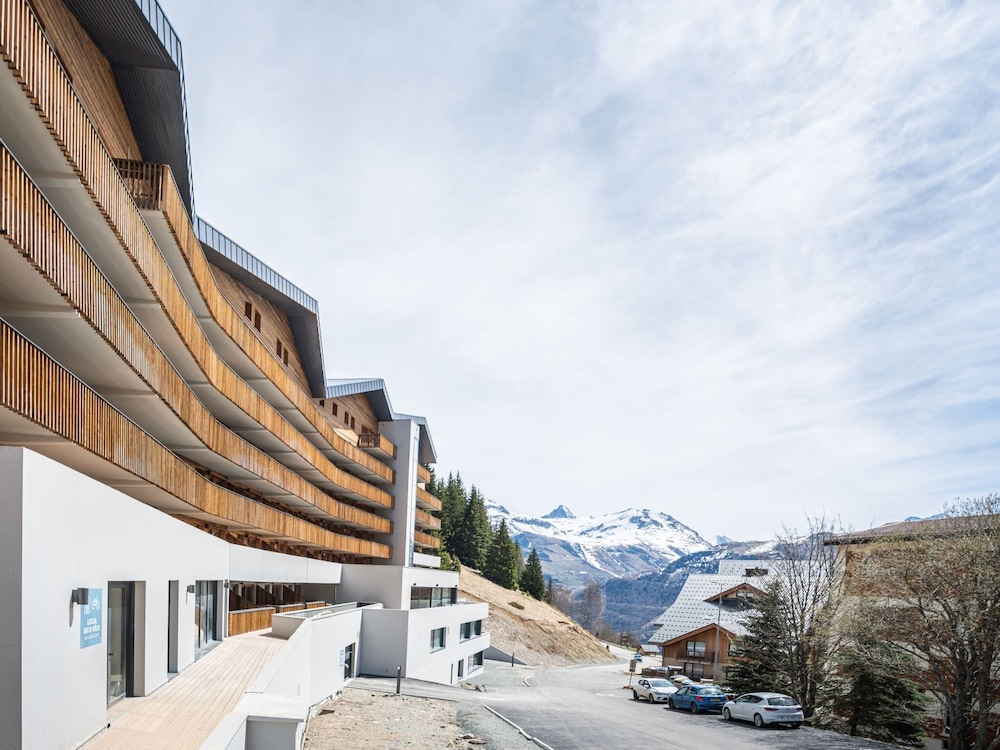 Chalet Apartment in Auris With Scenic Views