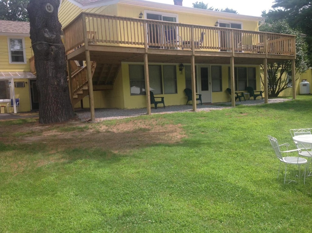 Lake Winnipesaukee Motel