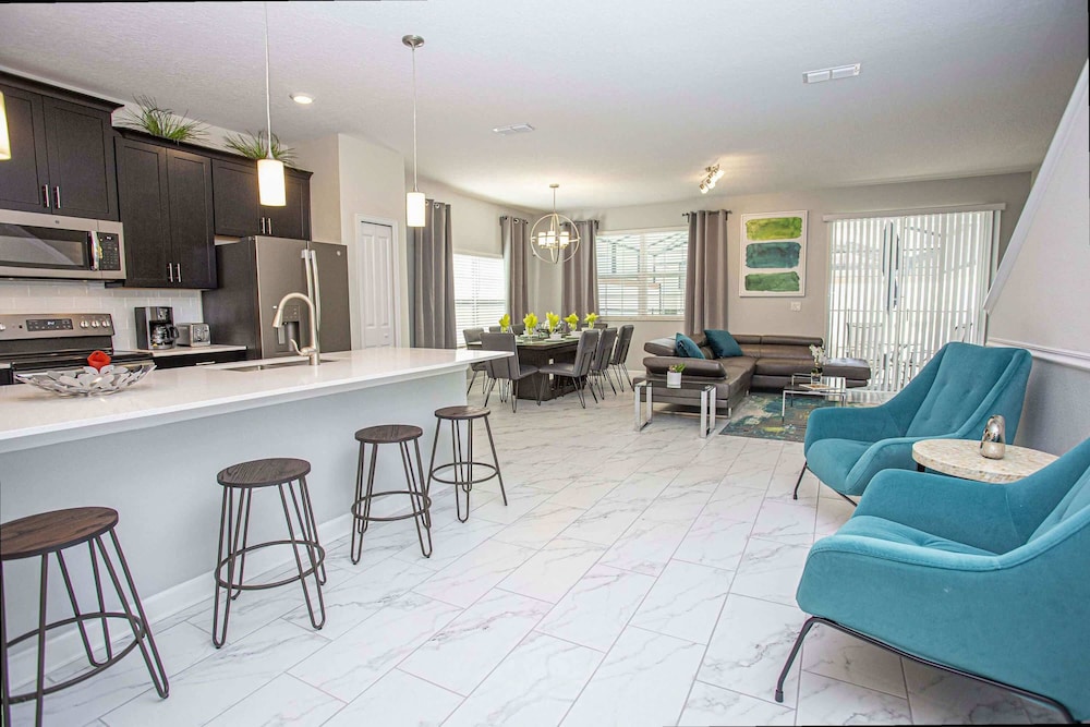 5BR Private Pool Resort Amenities Near Disney