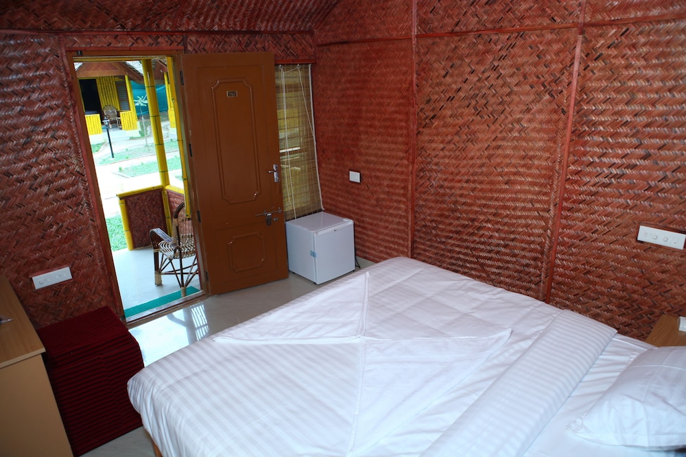 Savithri Inn