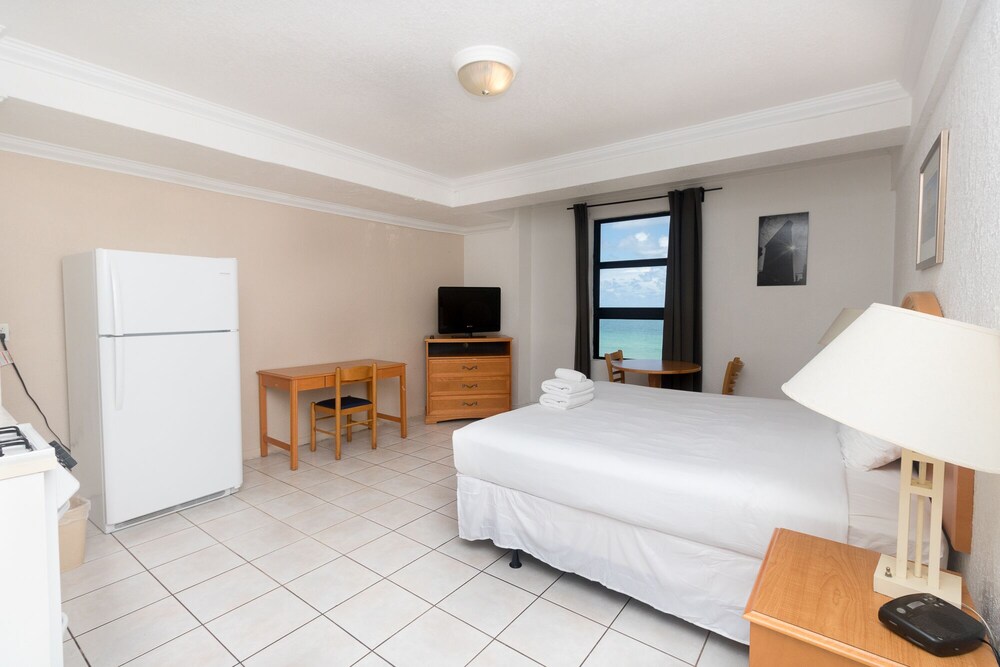 750 Ocean View Hollywood Beach view 4