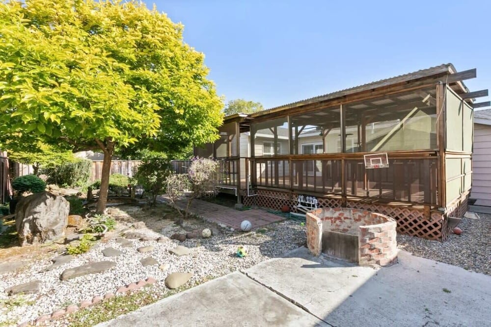 @ Marbella Lane - Modern Refreshing Home