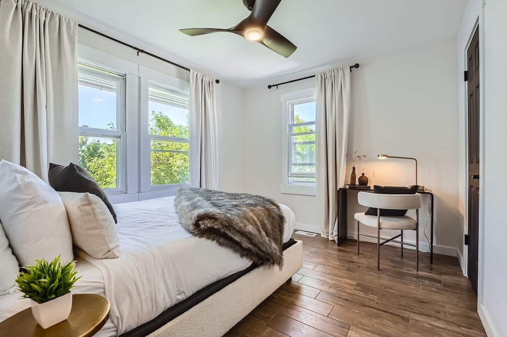 Bliss At Blue Church 441 2 Bedroom Condo