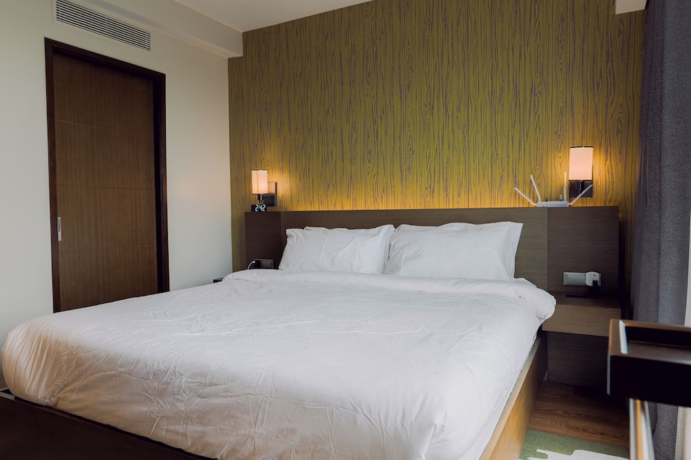 Hotel Residences at Acqua