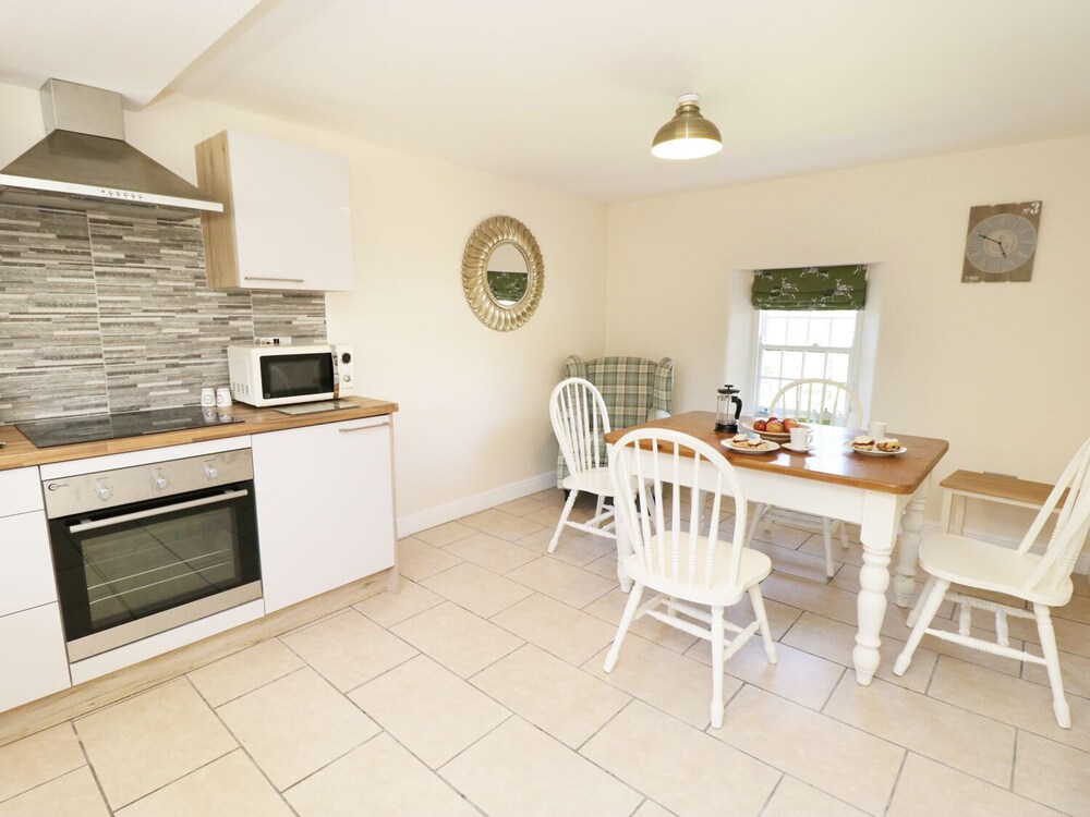 Loft Cottage view 4