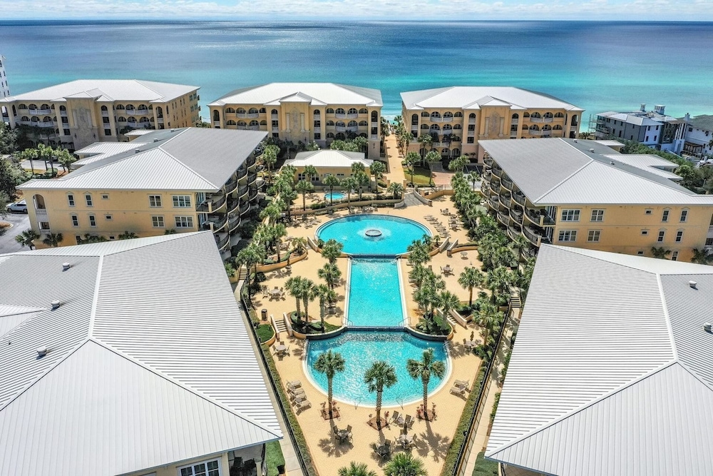 Salt Water Express by Avantstay Top Floor Corner Unit Adagio