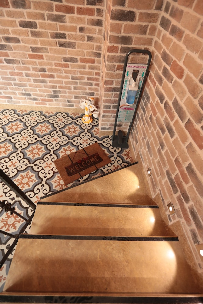 White Pearl Apart - Image 50