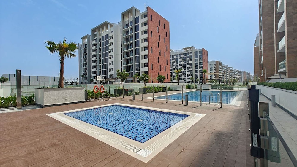 Eye-catching 1 Bedroom in Azizi Riviera
