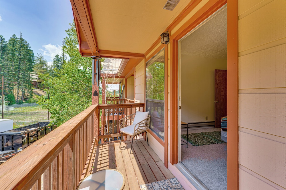 Bike, Hike & Ski: Creek-view Condo in Red River!