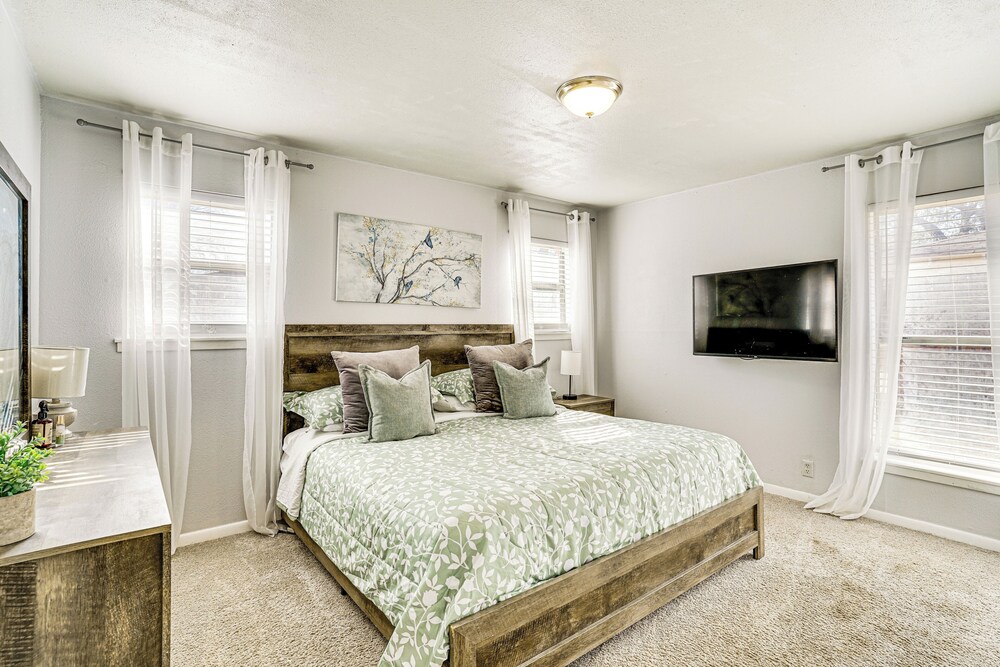 Patio & Fenced Yard: Newly Renovated Hurst Home!