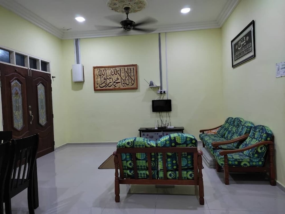 OYO Homes 90600 Ummi Chalet Dungun photo 5