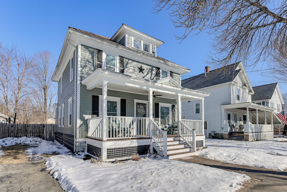 5 Mi to West Mountain: Glens Falls Home!