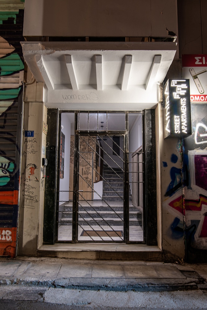 AthinA STREETAPARTMENTS