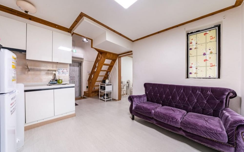 Taean La Luna Pool Villa view 4