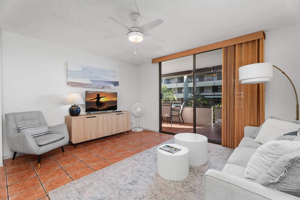 Big Island White Sands Village 202 2 Bedroom Condo