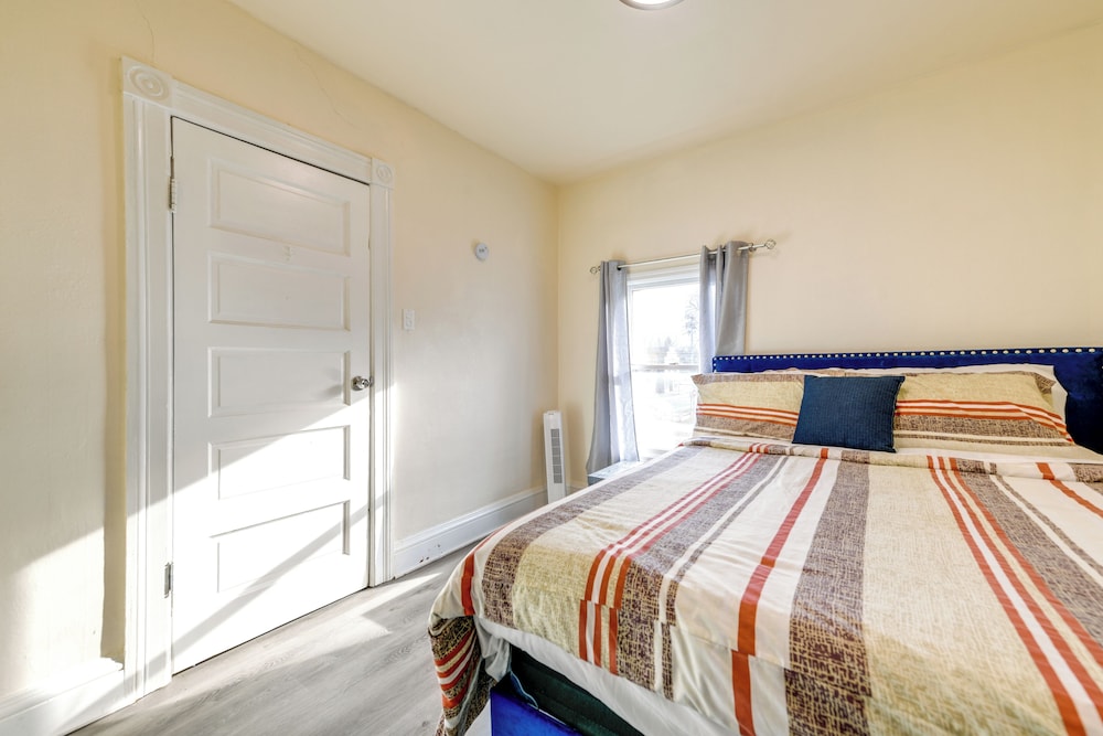 Apartment 2 Mi to Niagara Falls State Park!