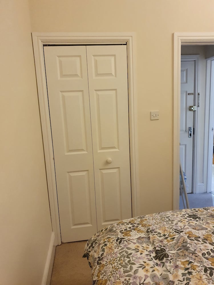 Impeccable 1-bed Apartment in Ilfracombe view 2