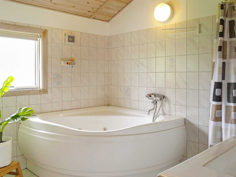10 Person Holiday Home in Humble