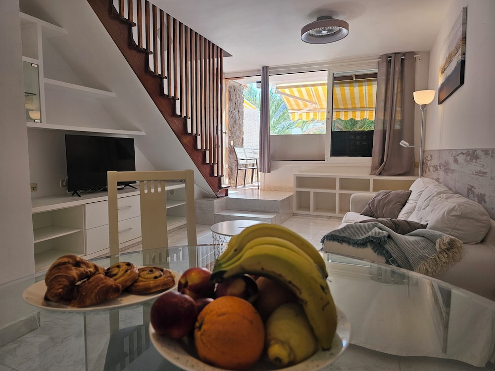 Comfortable Duplex Apartment Near the Beach