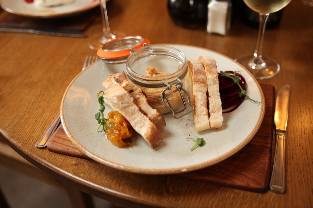 The Erskine Arms