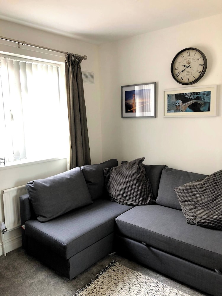 Private Flat in Wrose, Shipley, Bradford