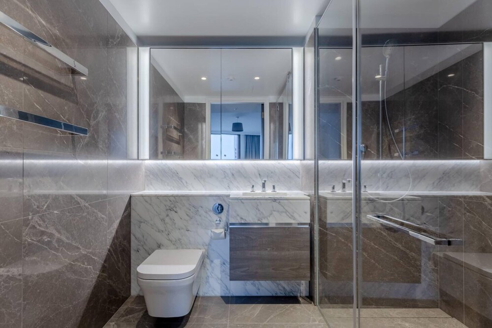 Luxurious 2BD Flat by the River Thames - Vauxhall