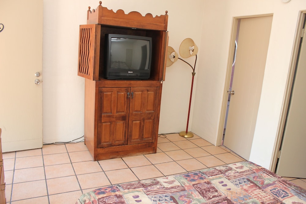 La Siesta Motel