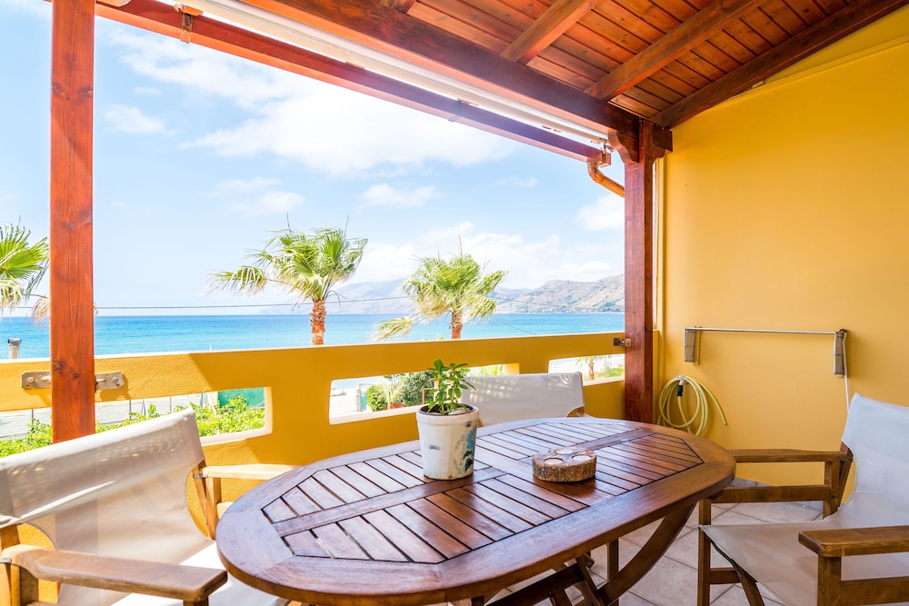 Thalassa Apartments