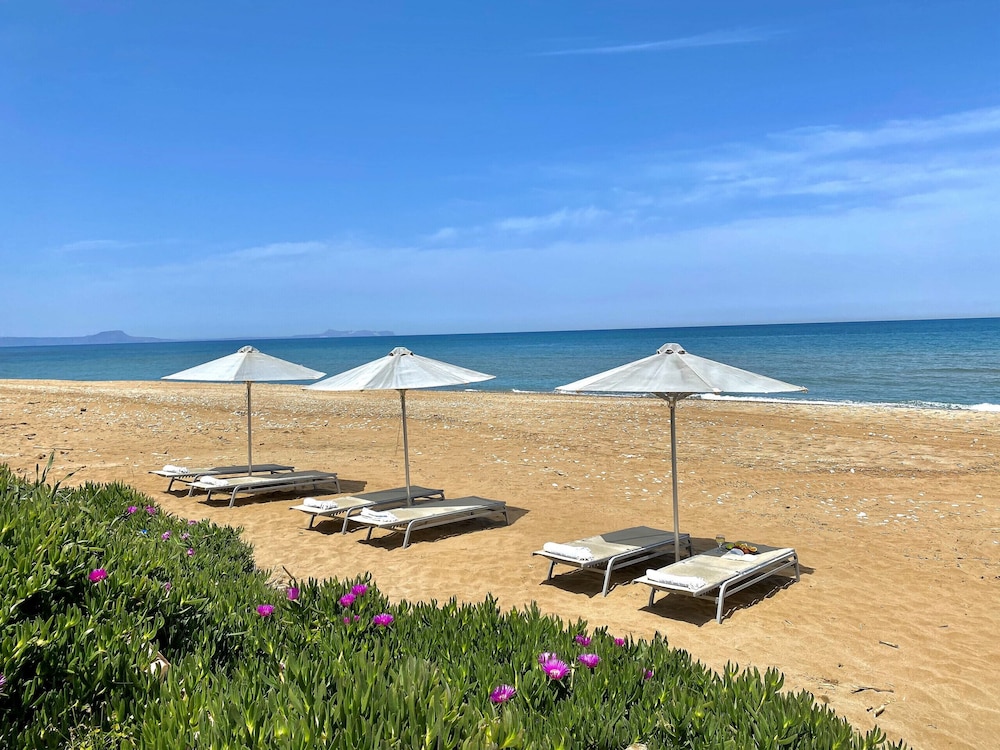 Golden Sand Beach Villa Villa