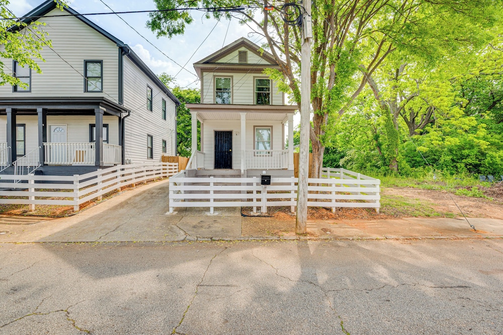 2 Mi to Dtwn: Family-friendly Atlanta Retreat!