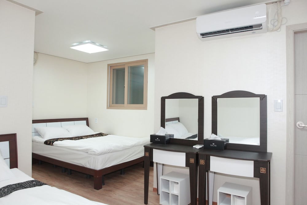 Hamory Guesthouse