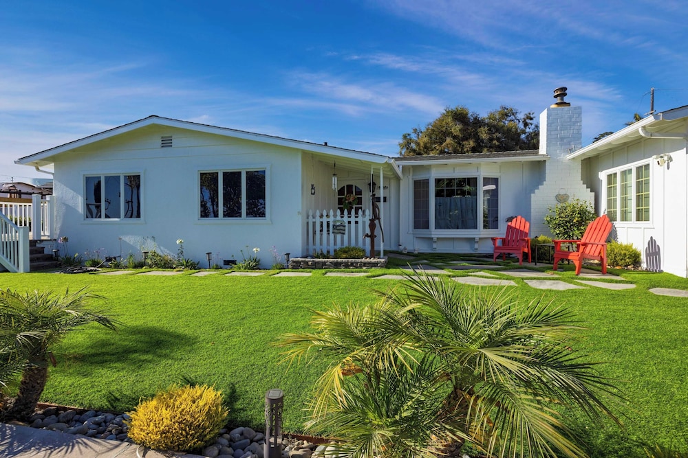 Coastal Gem Near Pismo Beach w/ Hot Tub, Firepit & Outdoor Dining Newport Oasis by Avantstay