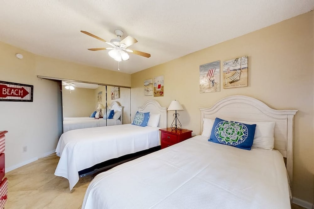 Windward Pointe 104