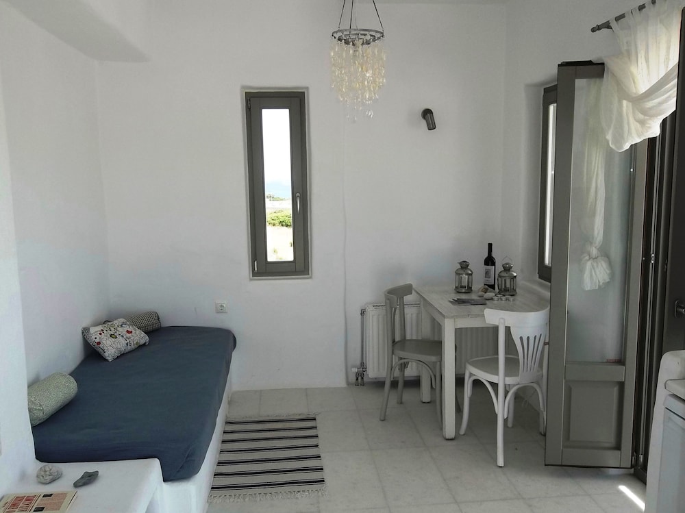 Aeraki Villas