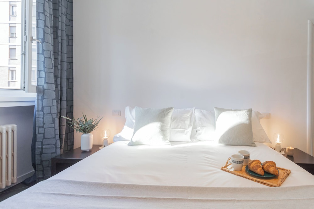 Chiara's Apartment by Rent all Como
