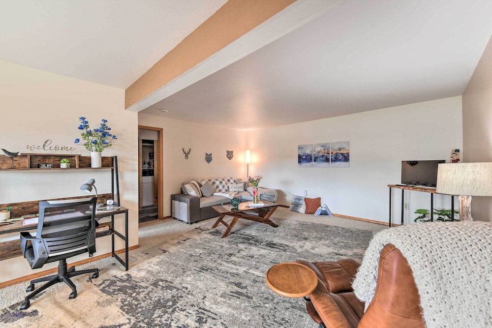 Juneau Vacations - Juneau Apartment - Walk to Hiking  Breweries - Property Image 18