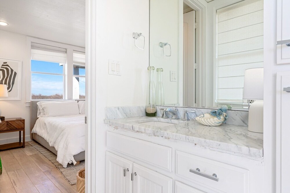 #beach Please 3 Bedroom Home by RedAwning view 2