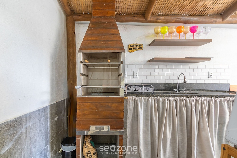Apartment With Pool and Barbecue Pdl005