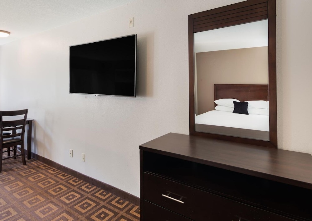 Quality Inn & Suites Kennewick Tri-Cities