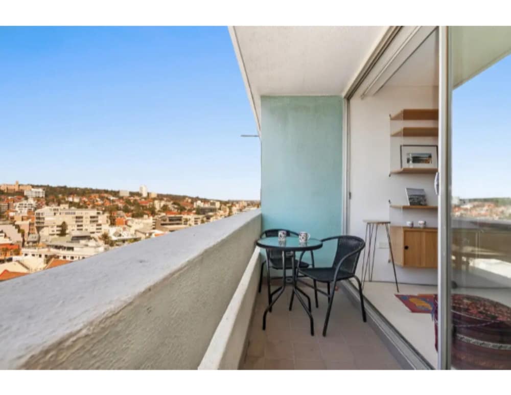 Beachside Paradise - Ocean Views, Central Position
