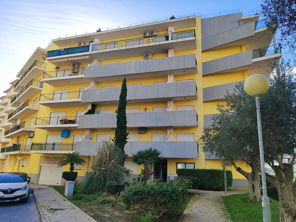 Armação DE Pêra Ocean Terrace by Homing